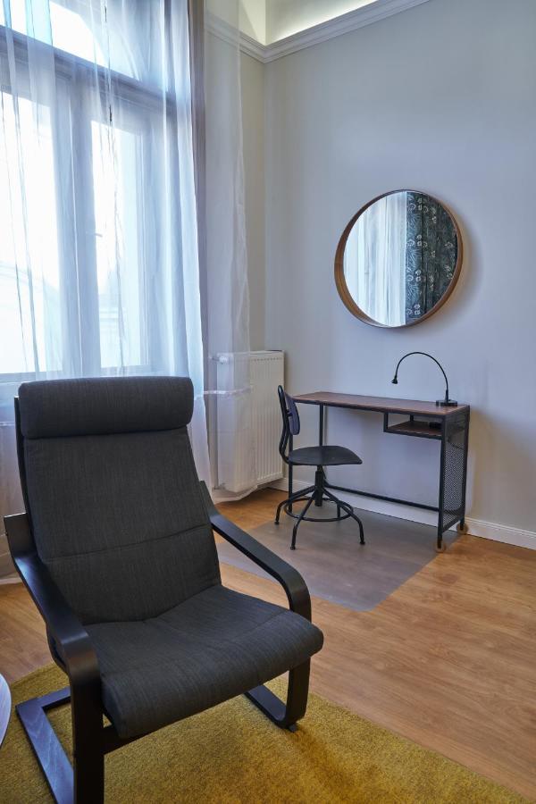 Nanirol Apartment At Gellert Bath Budapest Kültér fotó