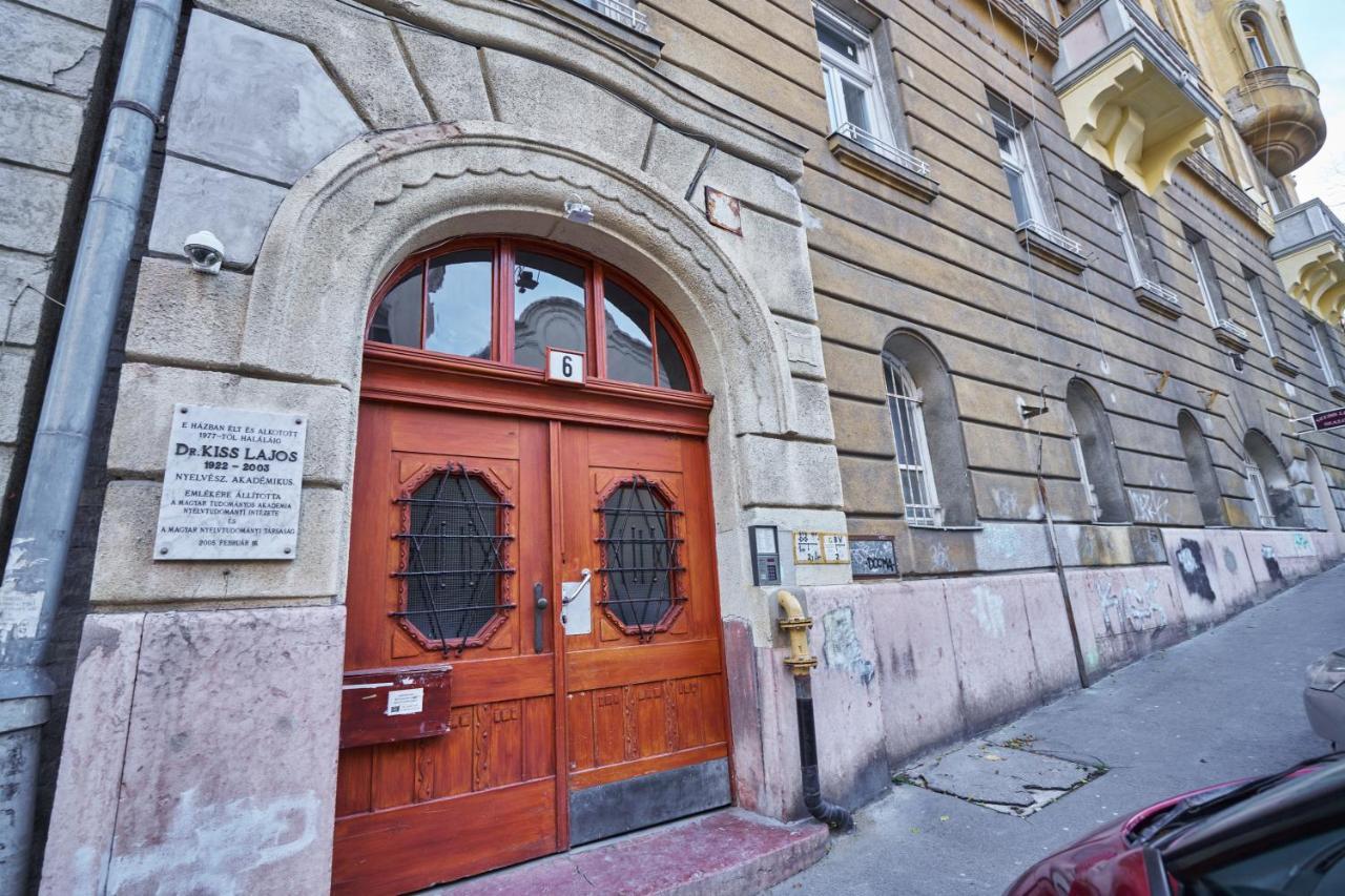 Nanirol Apartment At Gellert Bath Budapest Kültér fotó