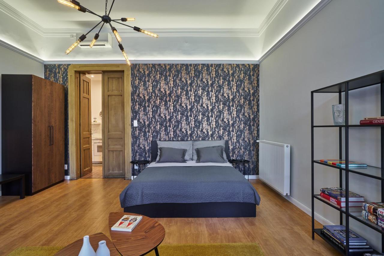 Nanirol Apartment At Gellert Bath Budapest Kültér fotó